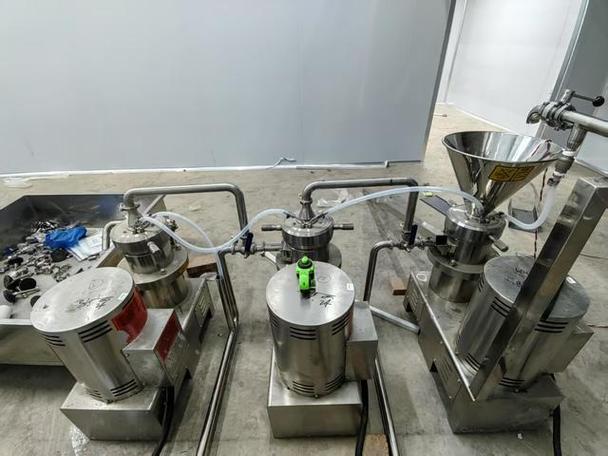 中意隆機械是一家專注于食品飲料生產線設備的研發生產和銷售于一體的